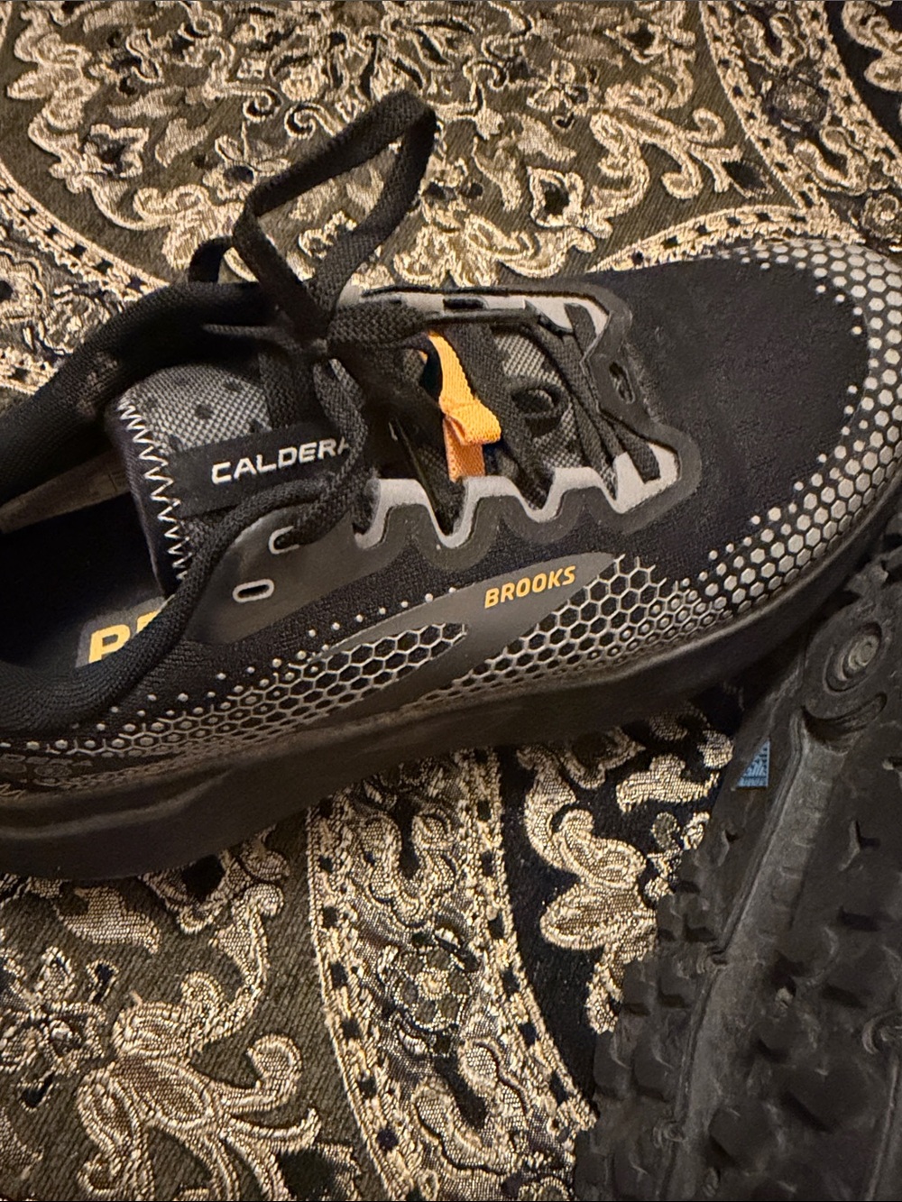 Brooks Caldera Men’s Black Trail Running Shoes with Yellow Accent 9.5